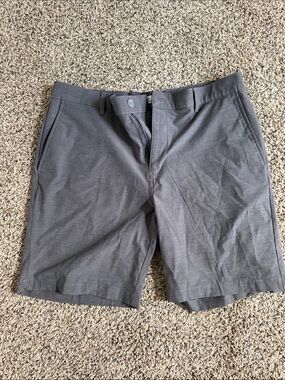Men's Gray Thin Stripe Grand Slam Golf Short
